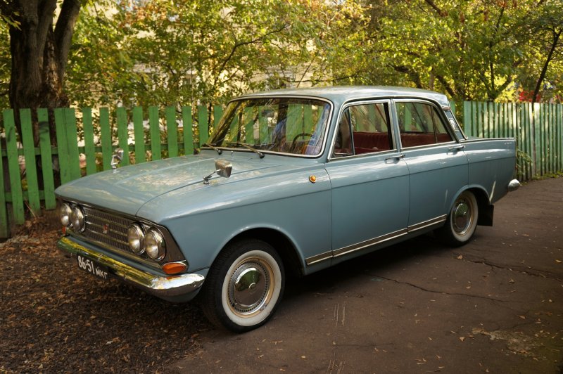 Москвич-408 легковой автомобиль