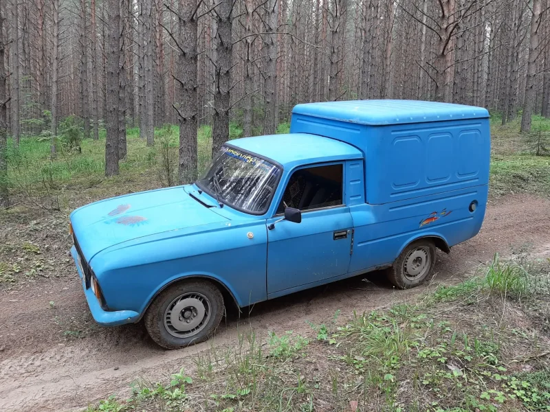 Москвич ИЖ 2715