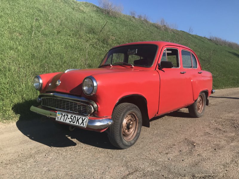 Москвич 407 красный
