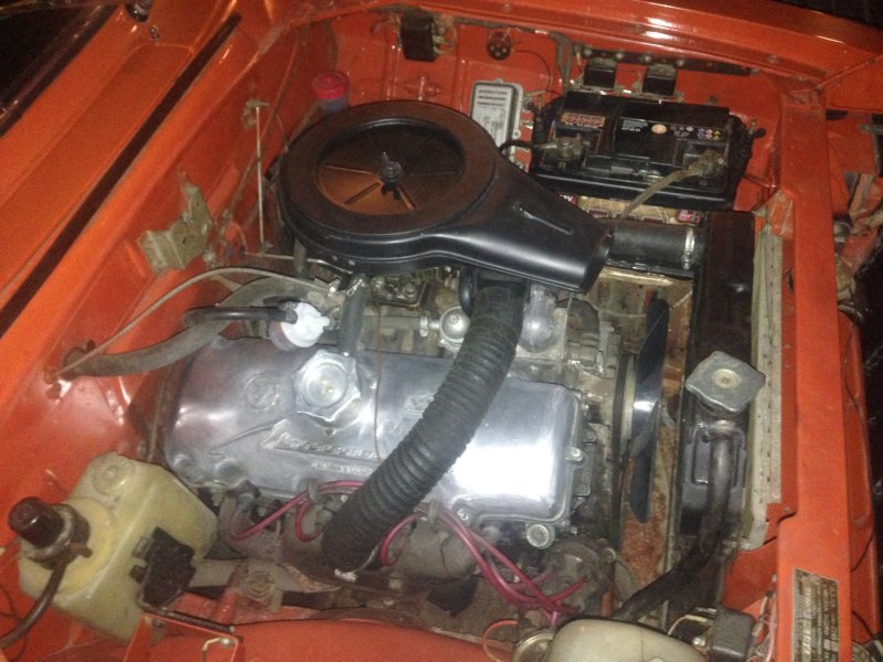 АЗЛК-2140 Москвич под капотом