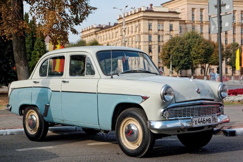 Ретро-автомобиль «Москвич-407»