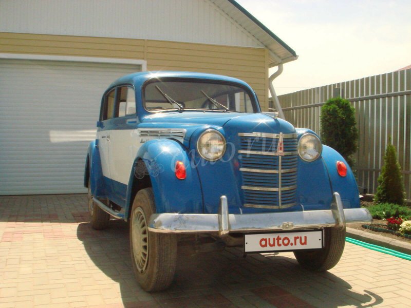 Москвич ИЖ 401