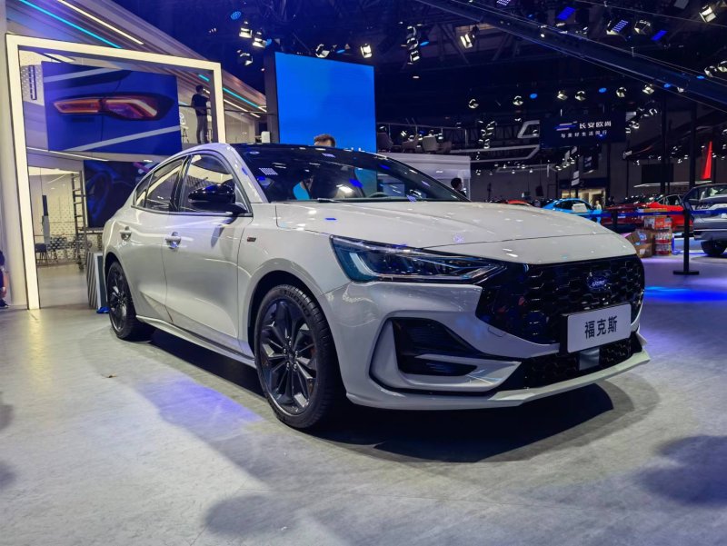 Новый авто Москвич 2022