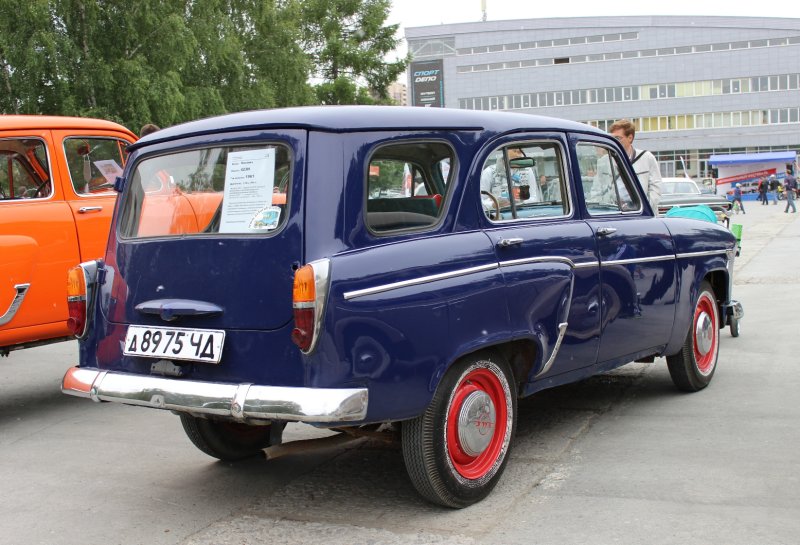 Москвич 423 универсал