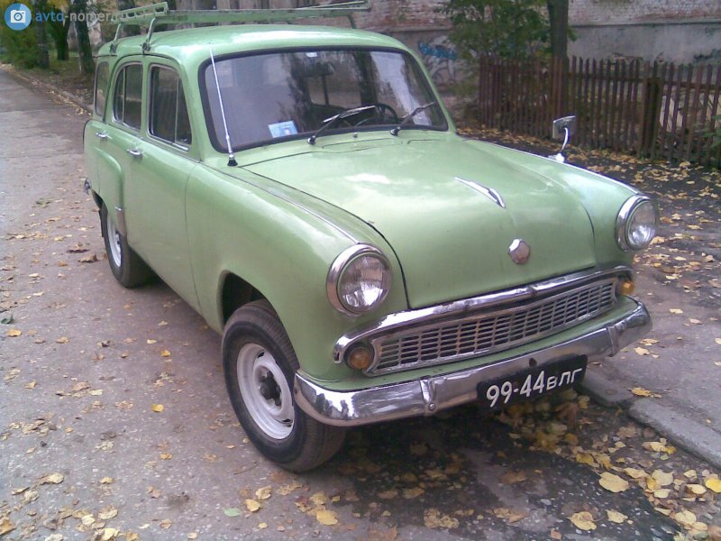 Москвич-423 красно желтый