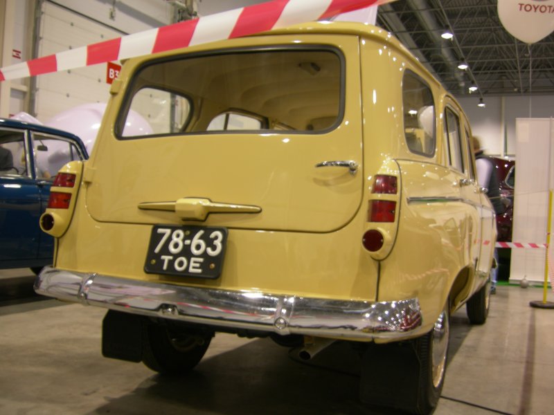 Москвич 424 зеленый