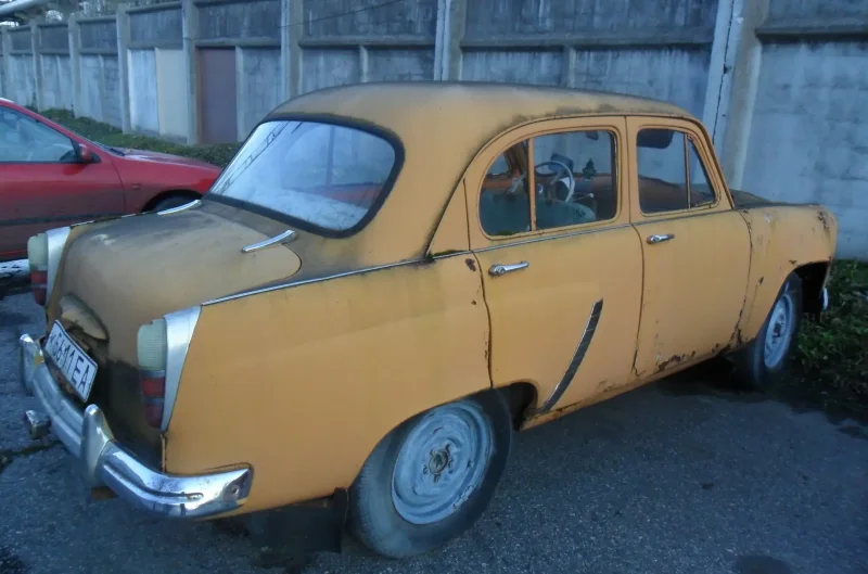 Автомобиль Москвич 402