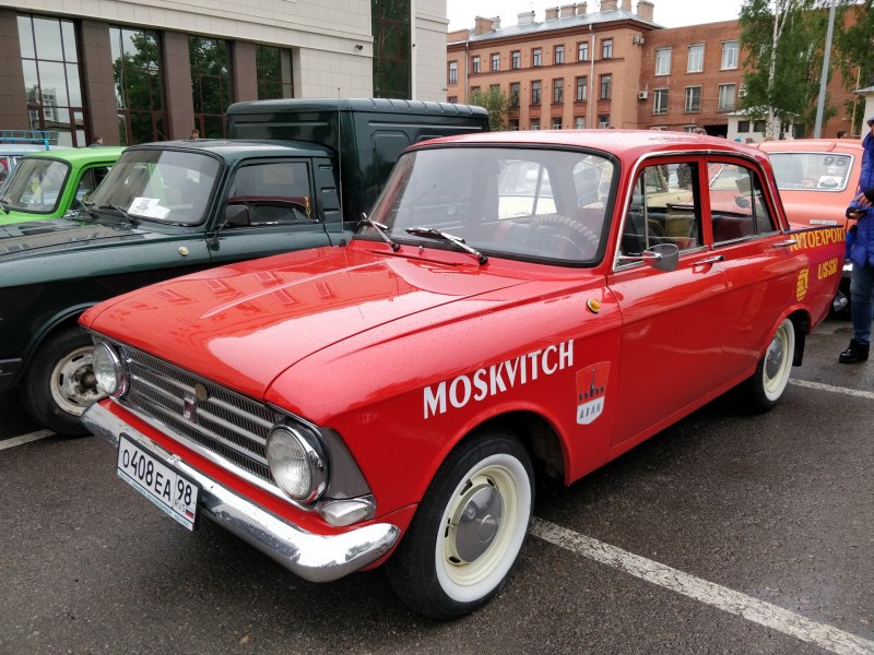 Тюнингованный Москвич 407