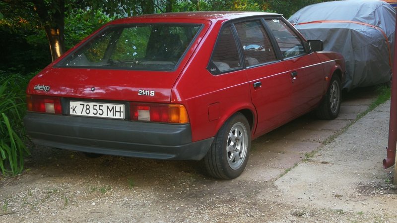 Москвич АЗЛК-2141 Алеко