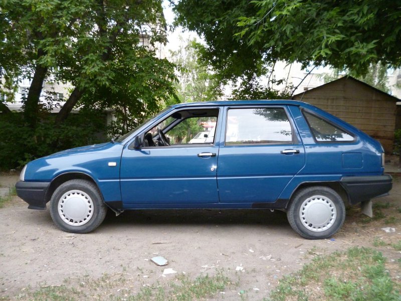 ИЖ 2126 2001