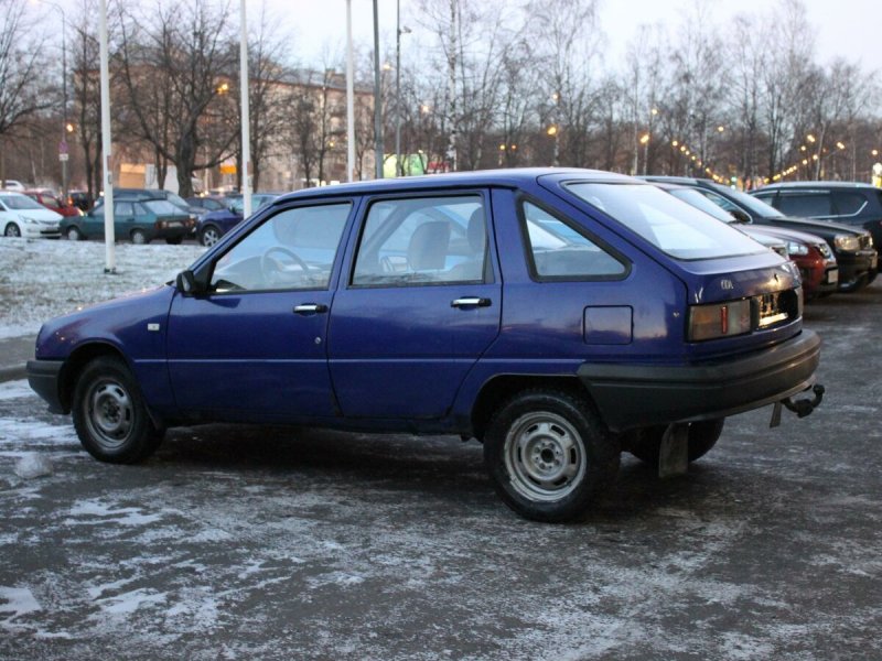 ИЖ-2126 компакт-кар