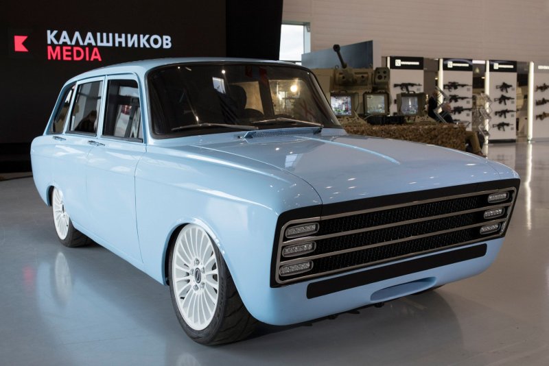 Новый Москвич 2140 Рено