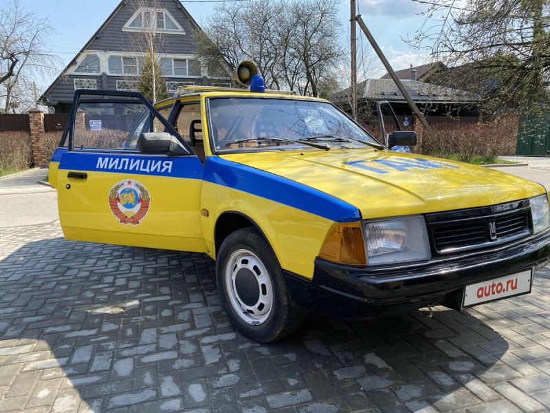 Москвич 2141 золотой