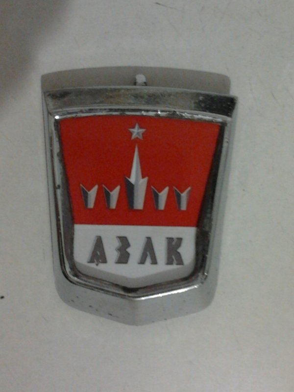 Значок АЗЛК Москвич 412