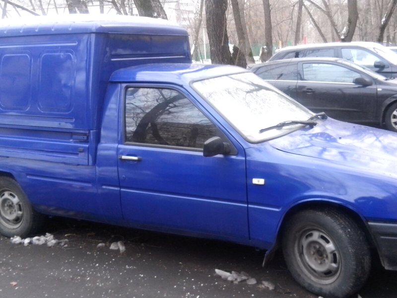 ИЖ 2717 бортовой пикап