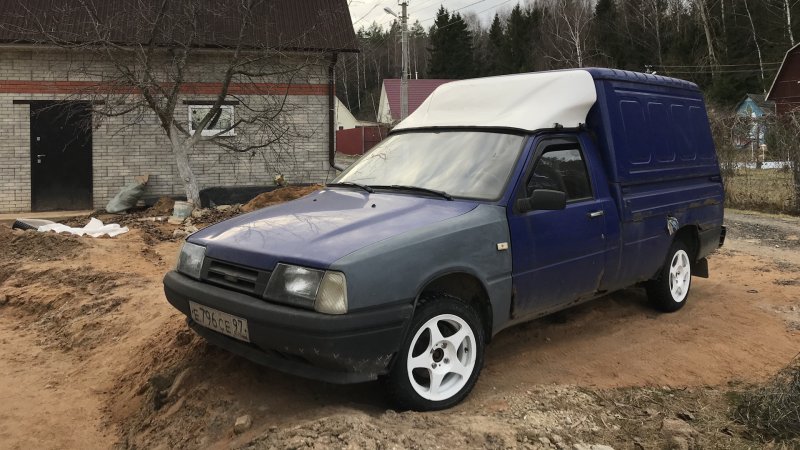 ИЖ 2717 пирожок багажник