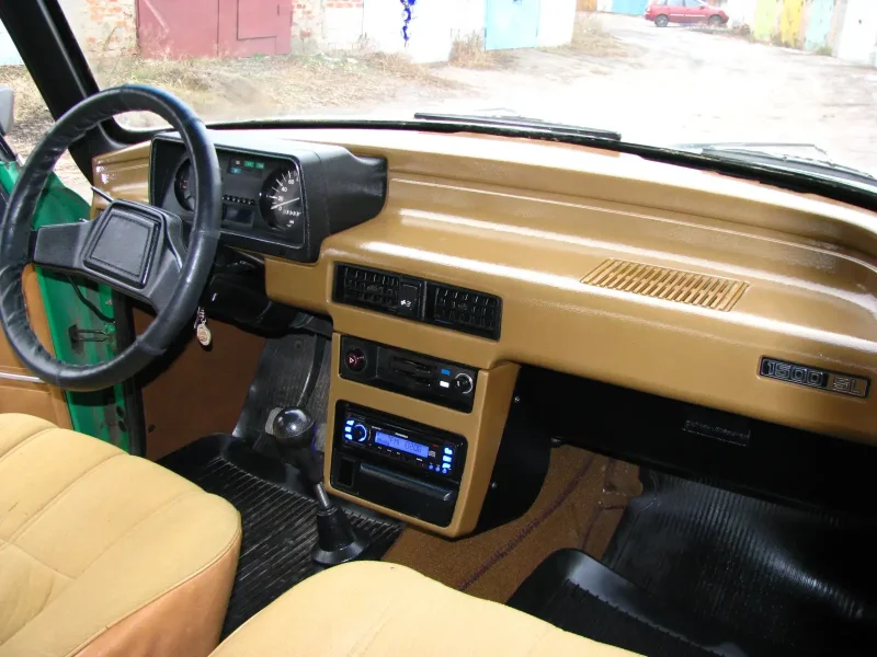 Москвич 2140 SL салон
