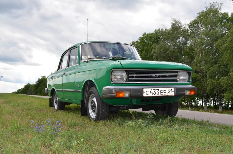 Москвич 2140 зеленый