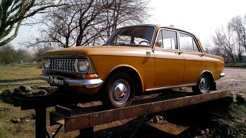 АЗЛК 408 ИЭ
