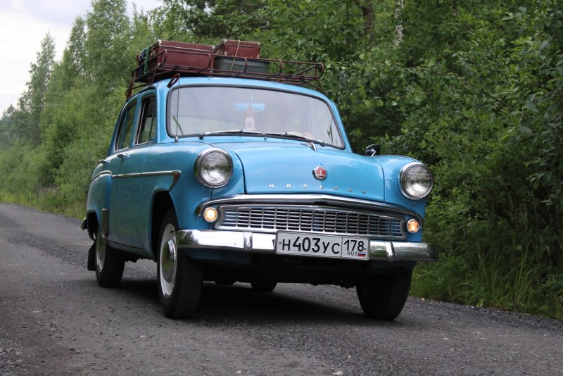 Машина Москвич 403