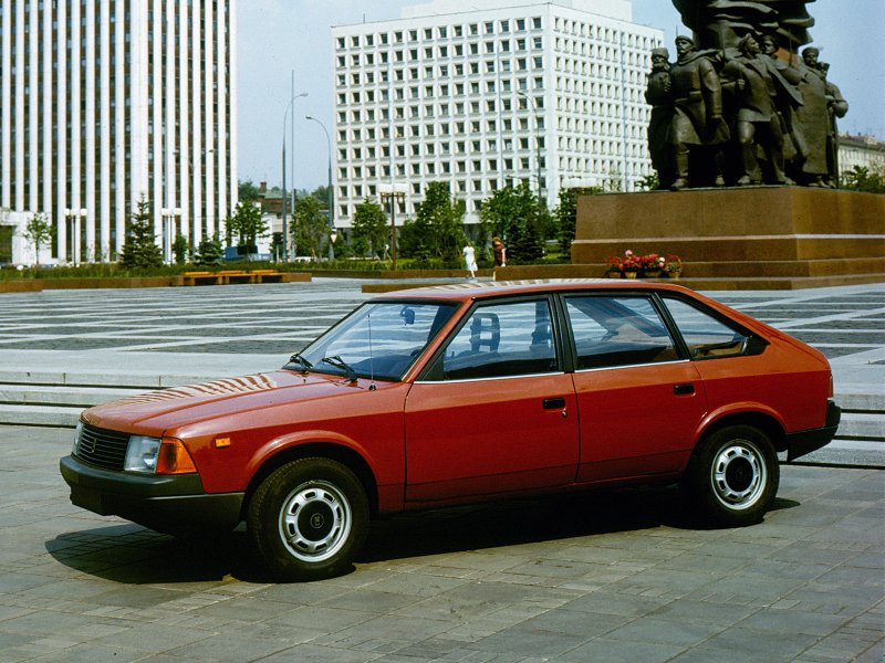 Москвич 2335 5 мест