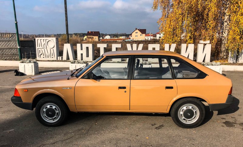 Автомобиль Москвич-2141 «Алеко»