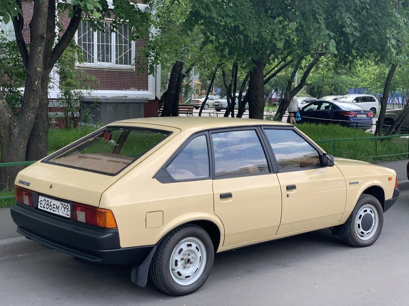 Москвич 2141 арахис