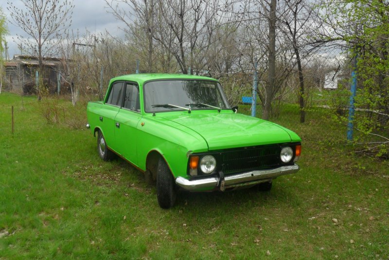 Москвич 412 ИЖ зеленый