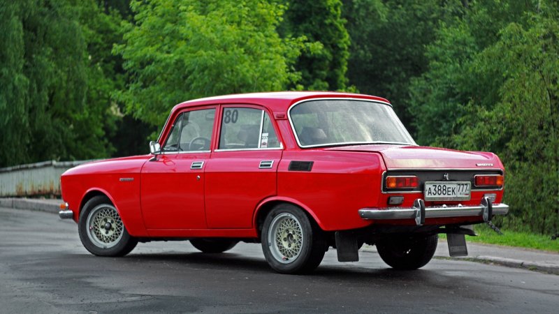 ИЖ АЗЛК 2140
