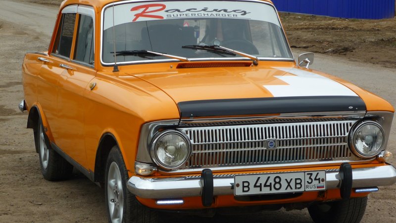 Москвич АЗЛК 412 оранжевый