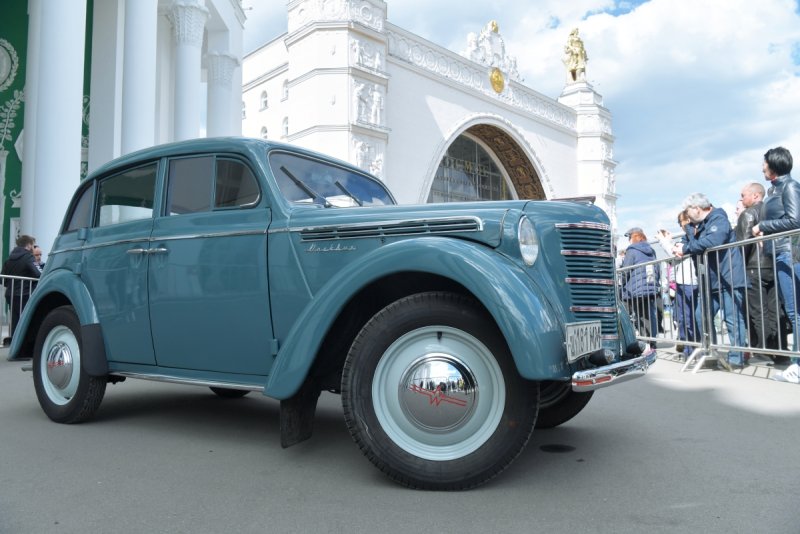 Разнообразие цветов советских авто