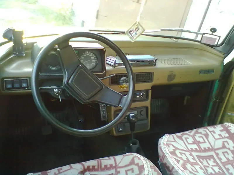 Москвич АЗЛК 2140 салон