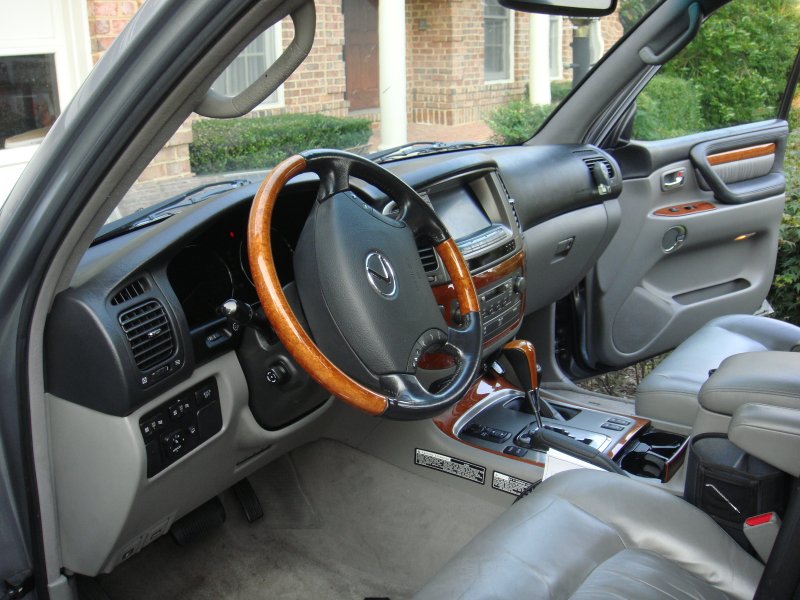 Lexus lx470 2007 Interior