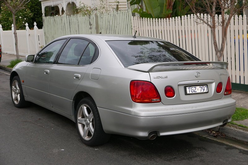 Lexus GS 2000