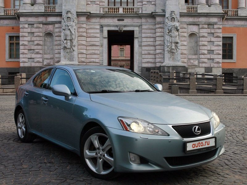 Lexus is II 2008