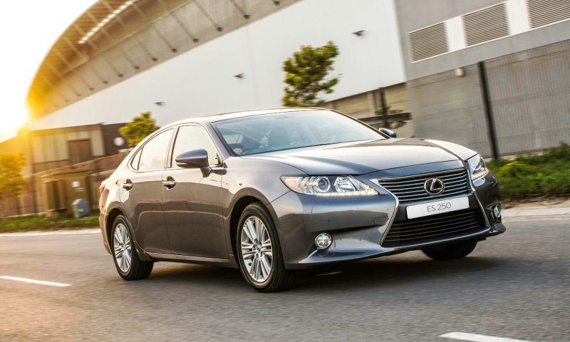 Lexus es 250