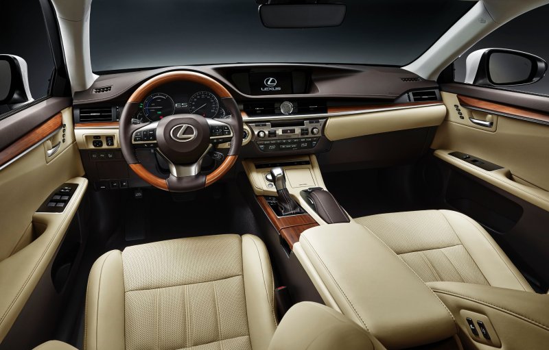 Lexus es 200 2016