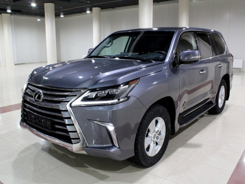 Lexus LX 450d салон