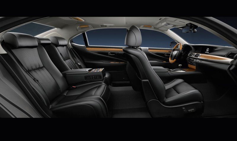 H600 Lexus салон 2020