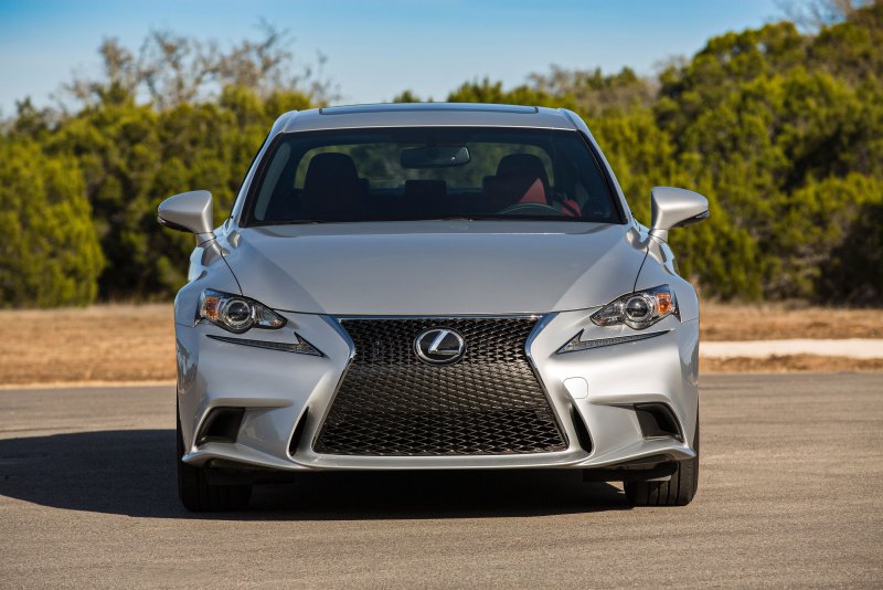 Lexus is 350 f Sport 2014