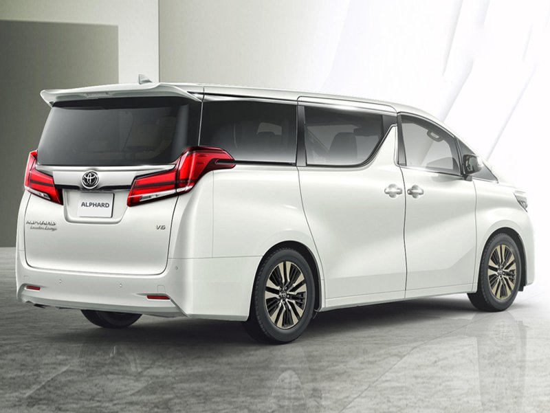 Toyota минивэн Alphard 2020