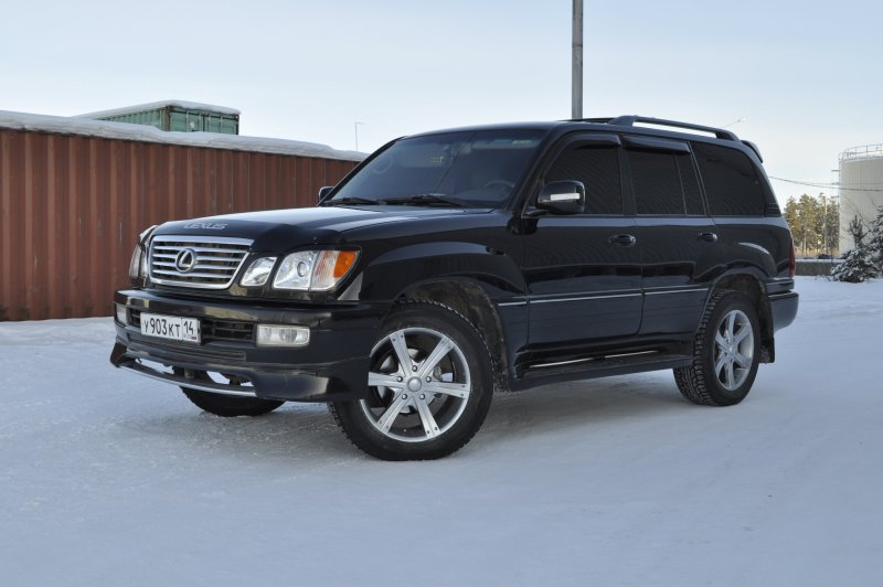 Lexus LX 300 2004