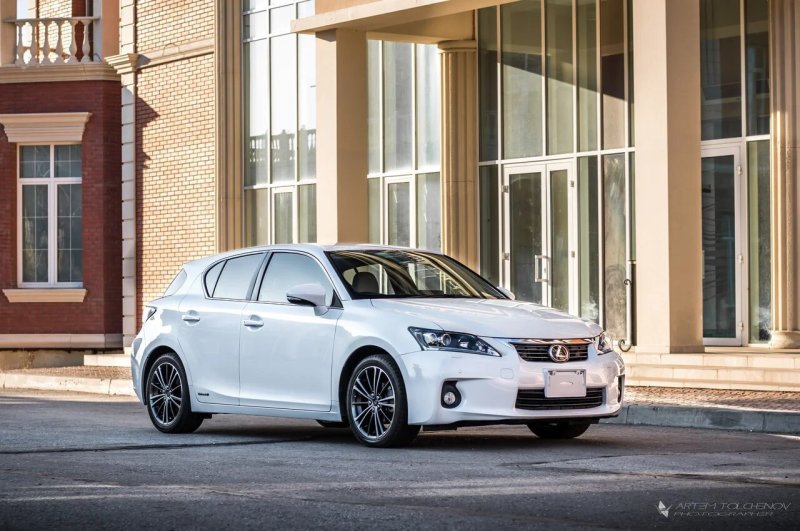 Lexus ct200h