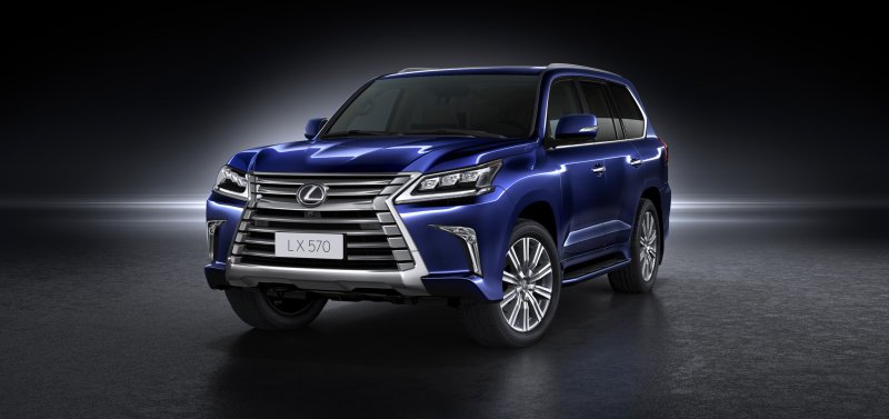 Lexus LX 570 2018 синий