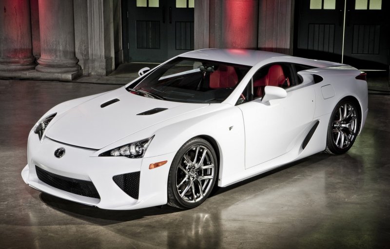 Лексус спорткар LFA