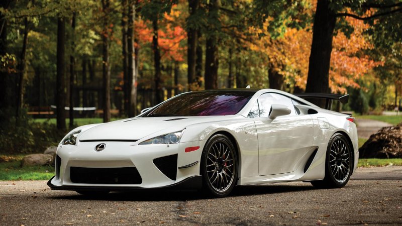 Lexus LFA White