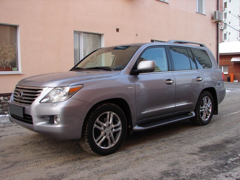 Lexus LX 570 2010 черный