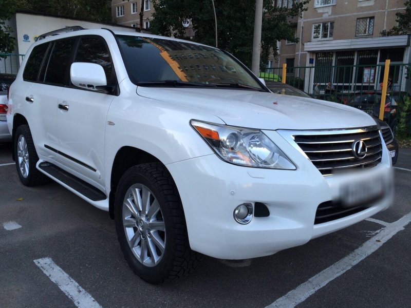 Lexus lx570 2008 черный