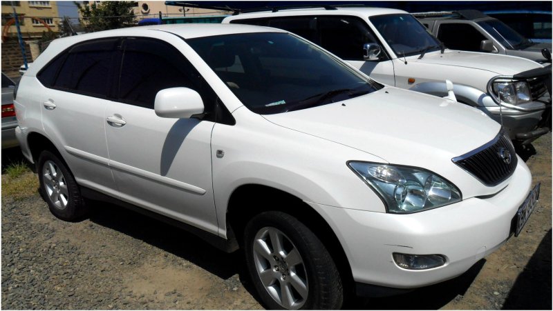 Toyota Harrier II 2004