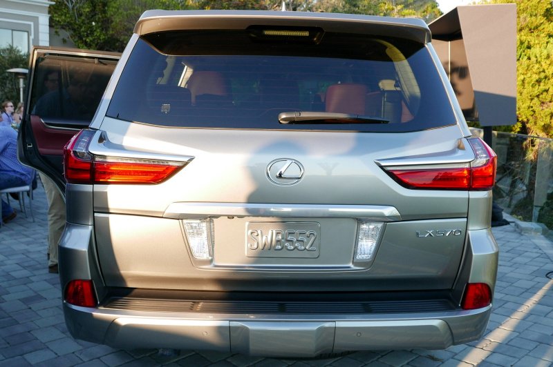 Lexus LX 570 Superior